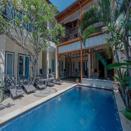 Gili White Bamboo Resort ギリ・トラワンガン エクステリア 写真