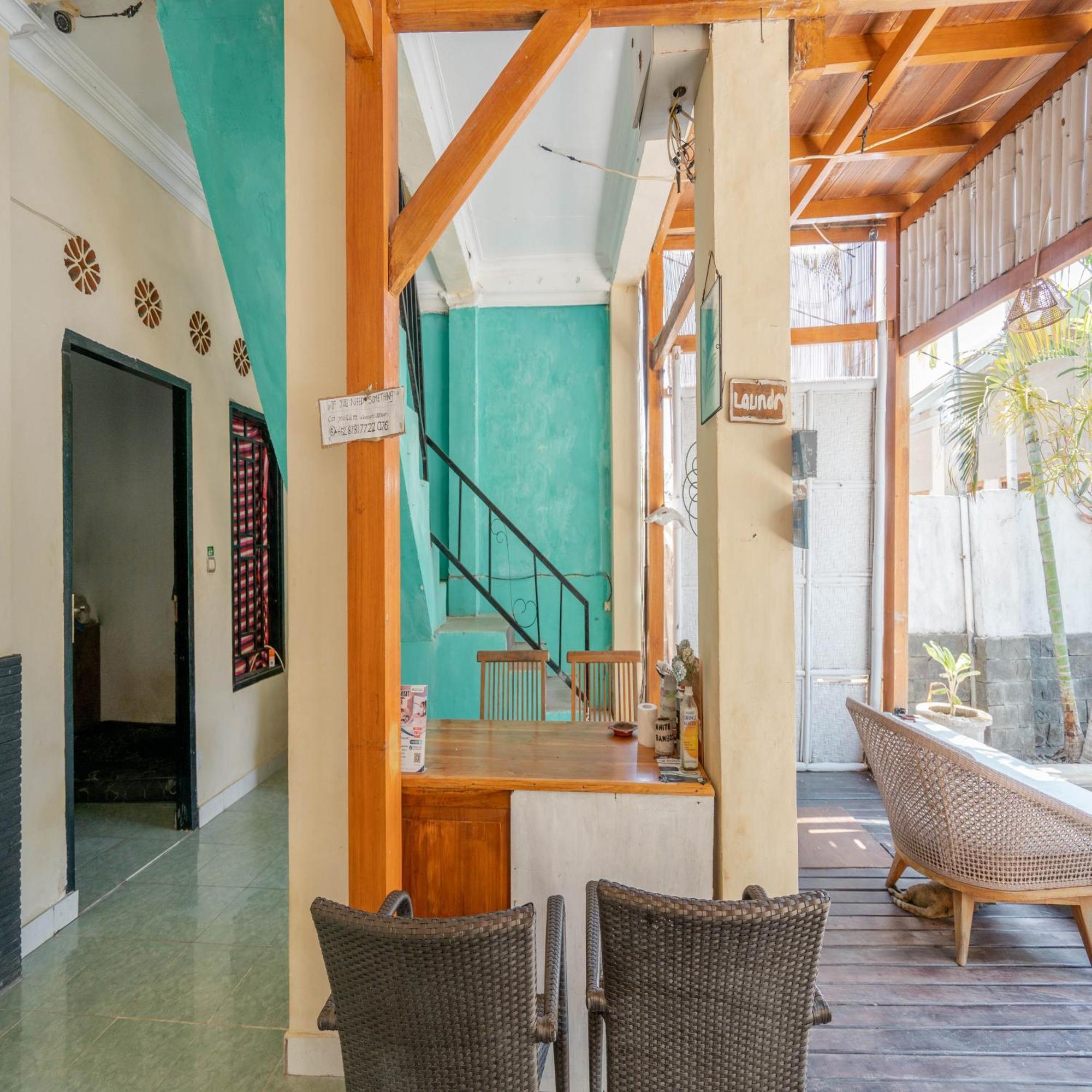 Gili White Bamboo Resort ギリ・トラワンガン エクステリア 写真