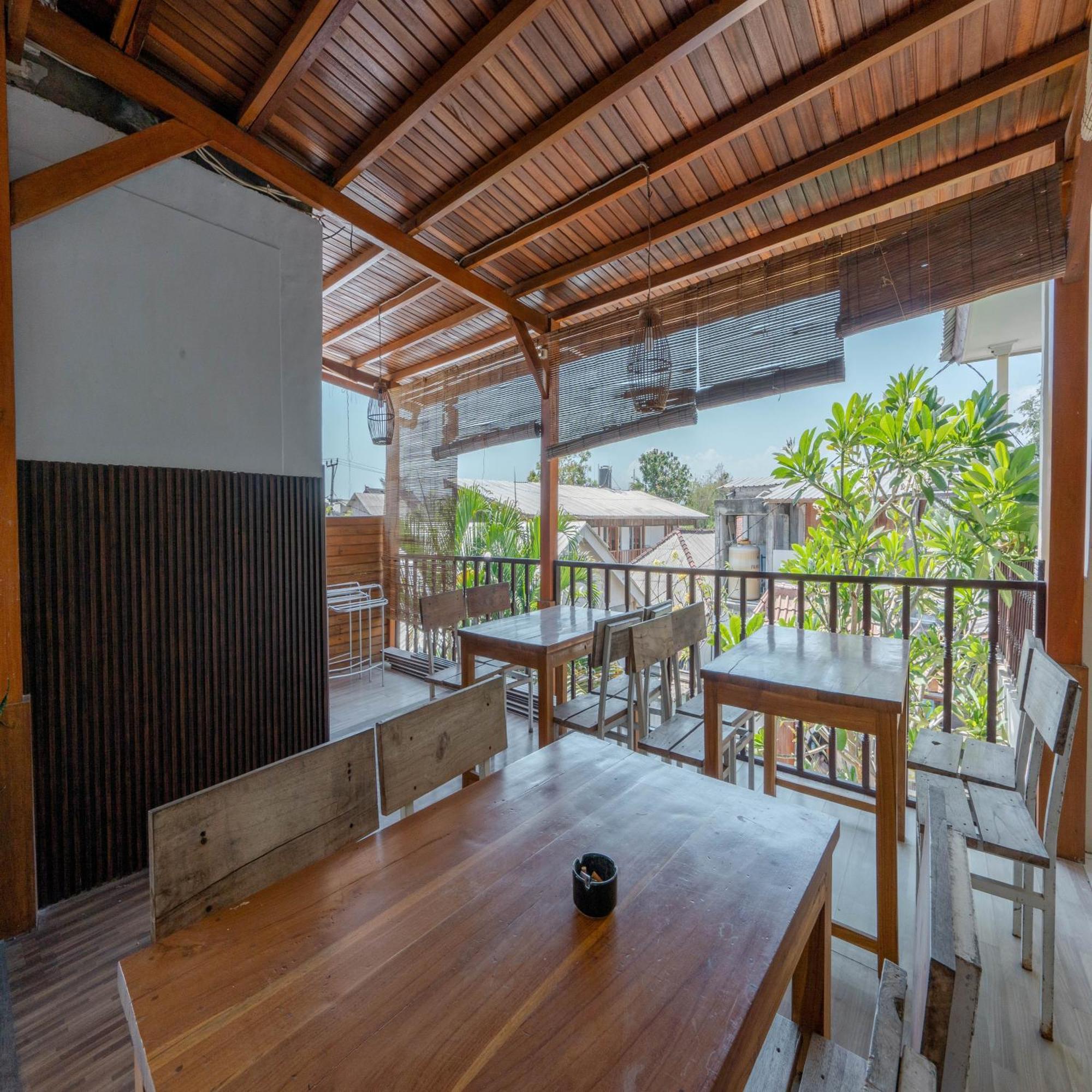 Gili White Bamboo Resort ギリ・トラワンガン エクステリア 写真