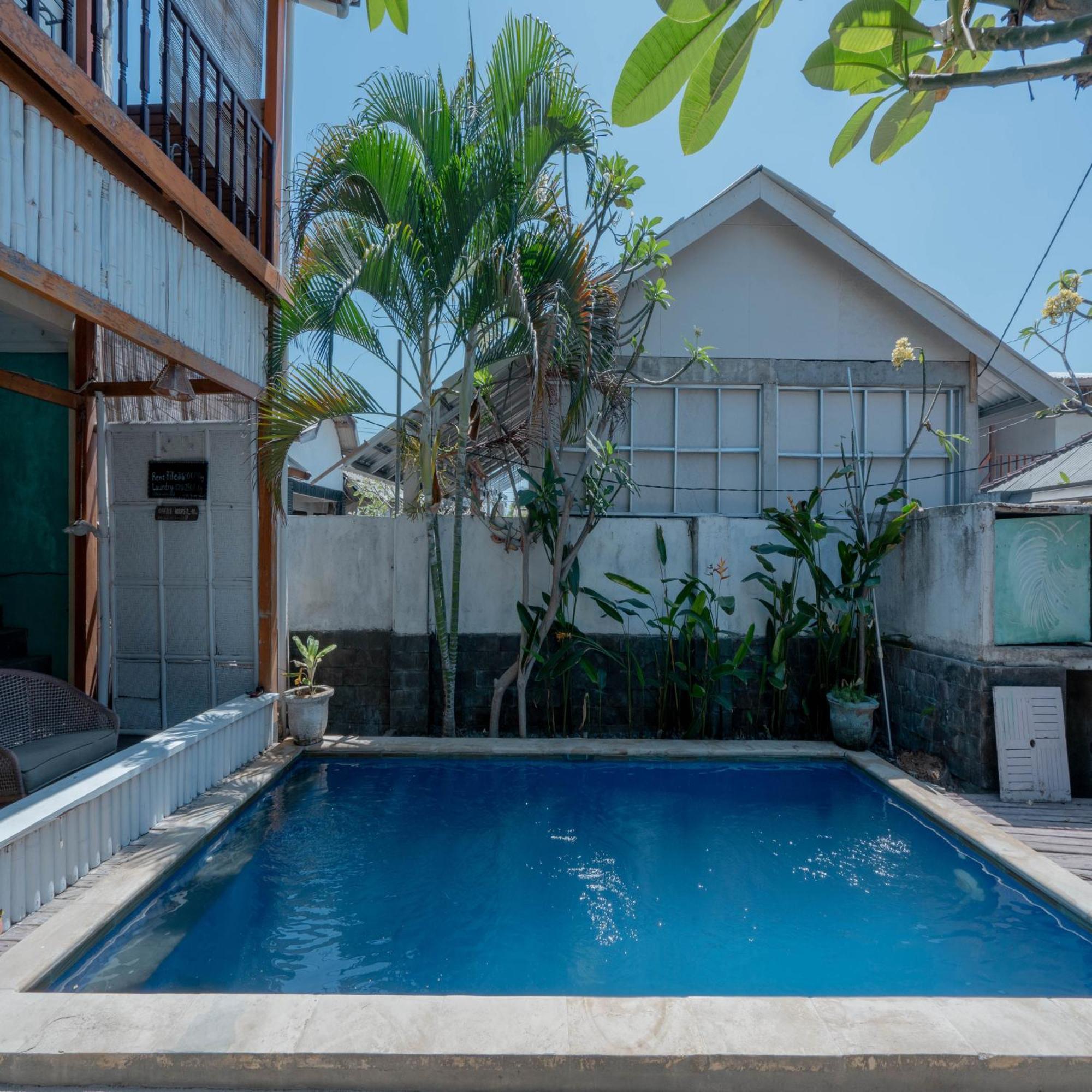 Gili White Bamboo Resort ギリ・トラワンガン エクステリア 写真